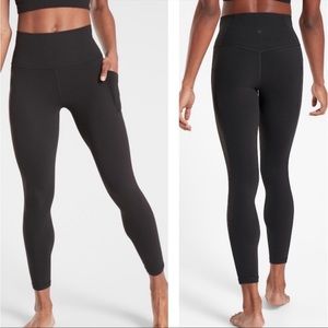 Athleta Salutation Stash Pocket 7/8 Tight
